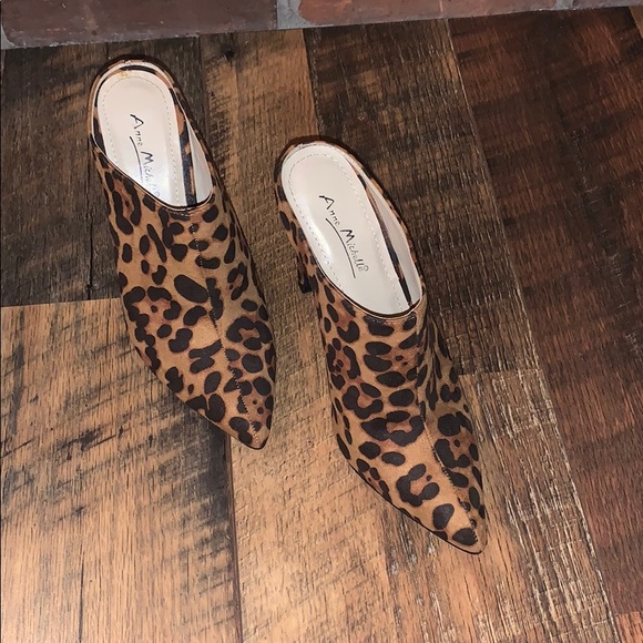 Cheetah Slip on Closed Toe Heels - Picture 2 of 3